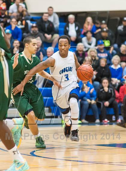 Thumbnail 3 in Moreau Catholic @ Newark Memorial photogallery.