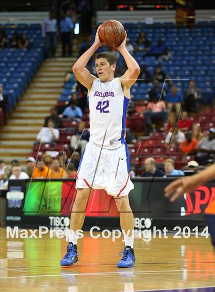 Thumbnail 1 in Folsom vs. Cosumnes Oaks (CIF NorCal Regional D2 Final) photogallery.