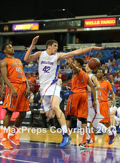 Thumbnail 3 in Folsom vs. Cosumnes Oaks (CIF NorCal Regional D2 Final) photogallery.