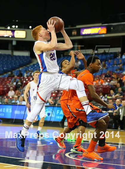 Thumbnail 1 in Folsom vs. Cosumnes Oaks (CIF NorCal Regional D2 Final) photogallery.