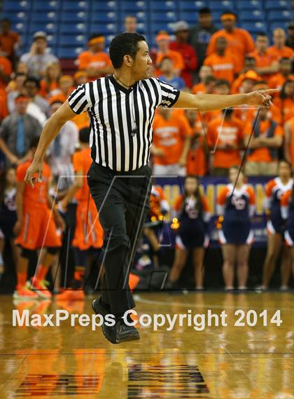 Thumbnail 3 in Folsom vs. Cosumnes Oaks (CIF NorCal Regional D2 Final) photogallery.