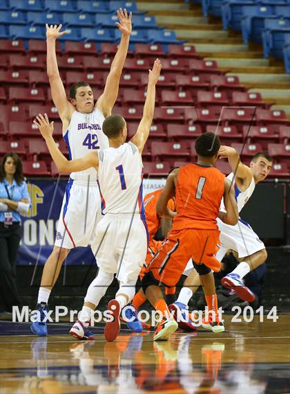 Thumbnail 2 in Folsom vs. Cosumnes Oaks (CIF NorCal Regional D2 Final) photogallery.