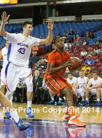 Thumbnail 1 in Folsom vs. Cosumnes Oaks (CIF NorCal Regional D2 Final) photogallery.