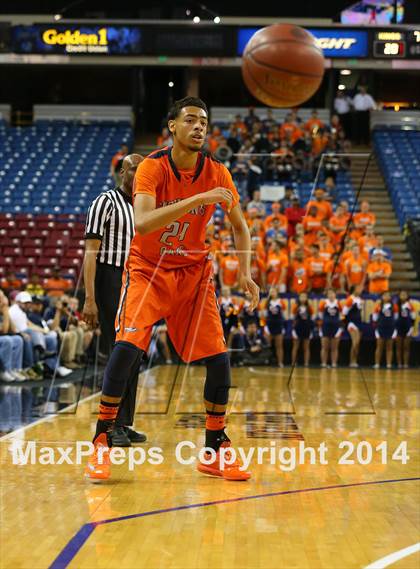Thumbnail 2 in Folsom vs. Cosumnes Oaks (CIF NorCal Regional D2 Final) photogallery.
