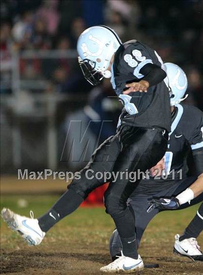 Thumbnail 3 in Carson vs. Garfield (CIF LACS Playoffs) photogallery.