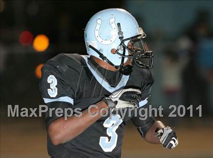 Thumbnail 2 in Carson vs. Garfield (CIF LACS Playoffs) photogallery.