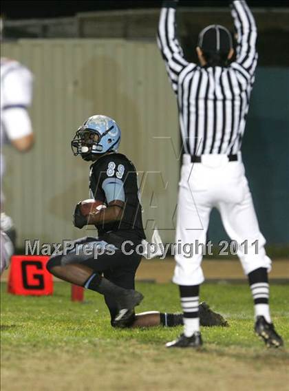 Thumbnail 3 in Carson vs. Garfield (CIF LACS Playoffs) photogallery.