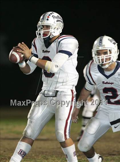 Thumbnail 2 in Carson vs. Garfield (CIF LACS Playoffs) photogallery.