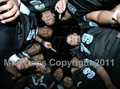Thumbnail 2 in Carson vs. Garfield (CIF LACS Playoffs) photogallery.
