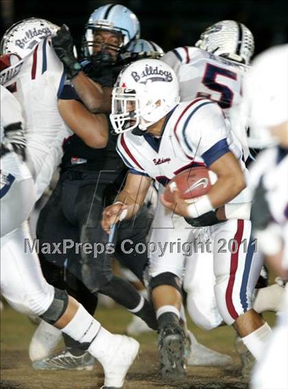 Thumbnail 1 in Carson vs. Garfield (CIF LACS Playoffs) photogallery.