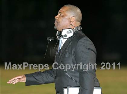 Thumbnail 2 in Carson vs. Garfield (CIF LACS Playoffs) photogallery.