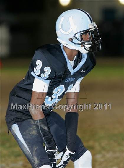 Thumbnail 1 in Carson vs. Garfield (CIF LACS Playoffs) photogallery.