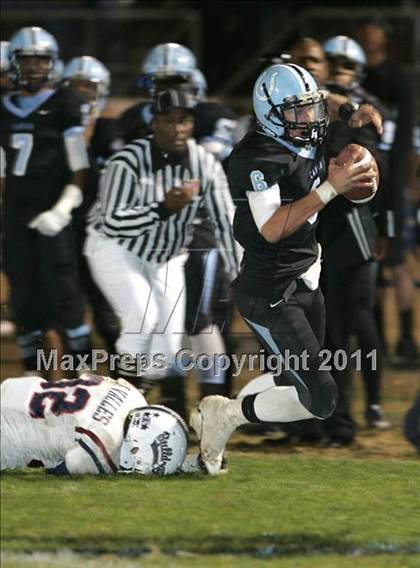 Thumbnail 3 in Carson vs. Garfield (CIF LACS Playoffs) photogallery.