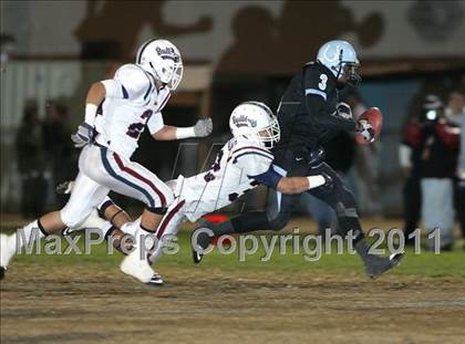 Thumbnail 2 in Carson vs. Garfield (CIF LACS Playoffs) photogallery.