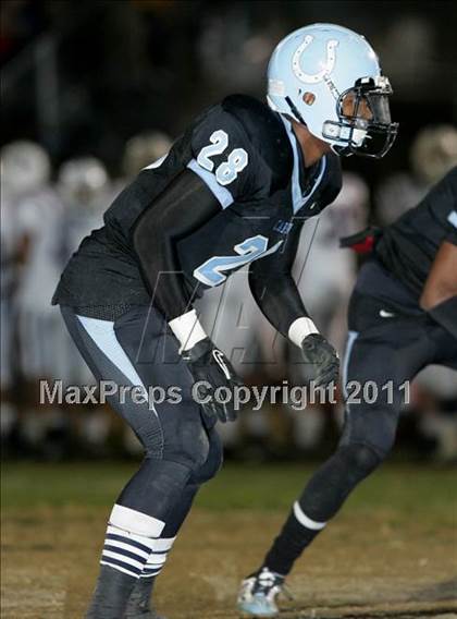 Thumbnail 1 in Carson vs. Garfield (CIF LACS Playoffs) photogallery.