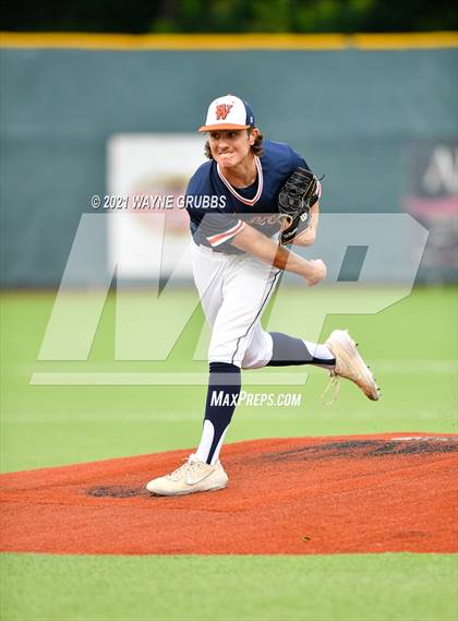 Thumbnail 3 in Hallsville vs. Wakeland (UIL 5A Regional Final) photogallery.