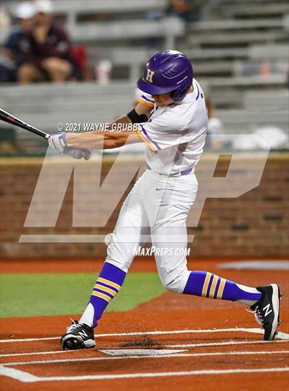 Thumbnail 1 in Hallsville vs. Wakeland (UIL 5A Regional Final) photogallery.
