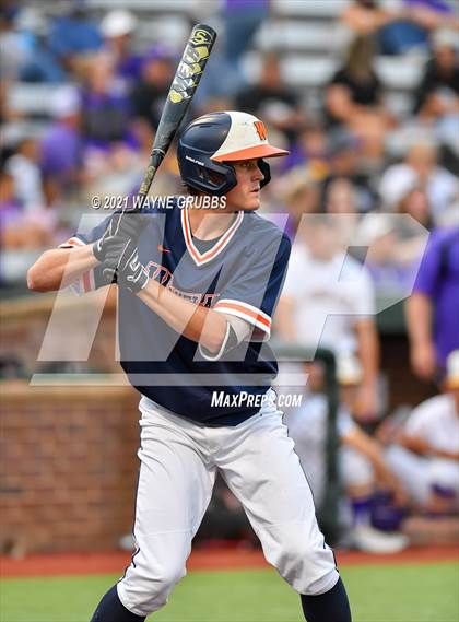 Thumbnail 3 in Hallsville vs. Wakeland (UIL 5A Regional Final) photogallery.