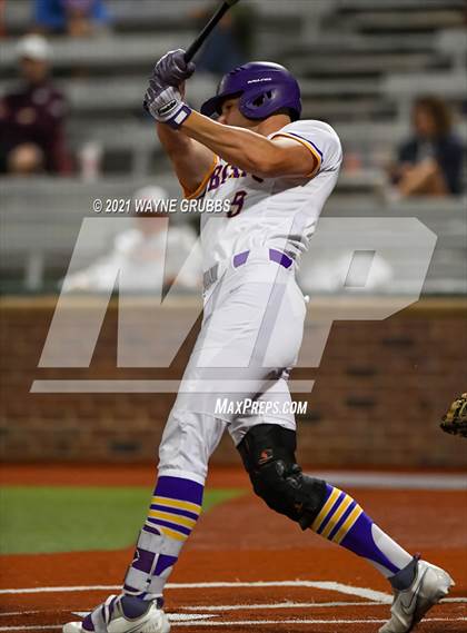 Thumbnail 2 in Hallsville vs. Wakeland (UIL 5A Regional Final) photogallery.
