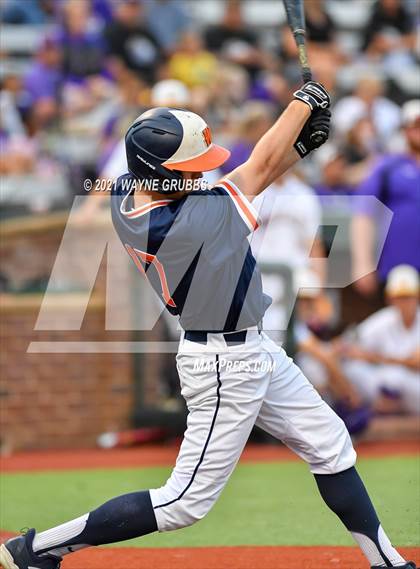 Thumbnail 2 in Hallsville vs. Wakeland (UIL 5A Regional Final) photogallery.