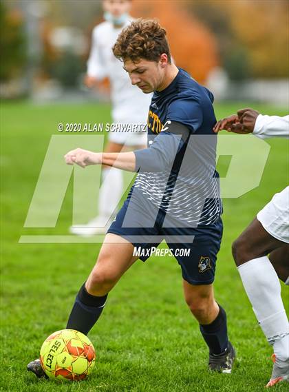 Thumbnail 2 in Fairport vs. Victor photogallery.