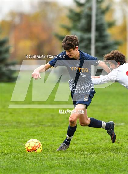 Thumbnail 3 in Fairport vs. Victor photogallery.