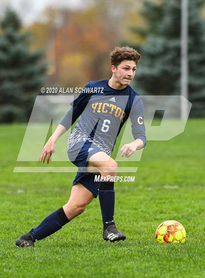 Thumbnail 2 in Fairport vs. Victor photogallery.