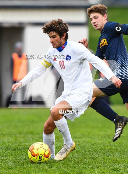 Thumbnail 2 in Fairport vs. Victor photogallery.