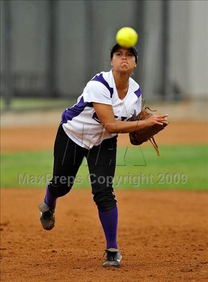 Thumbnail 2 in Santana vs University City (CIF SDS D3 Final) photogallery.