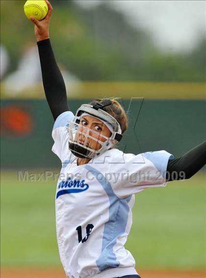 Thumbnail 2 in Santana vs University City (CIF SDS D3 Final) photogallery.