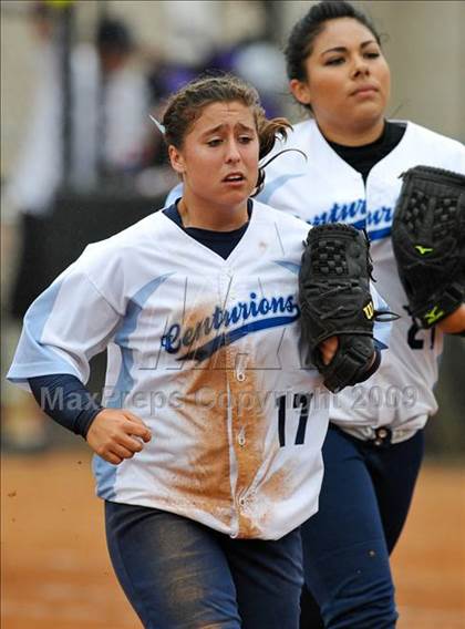 Thumbnail 1 in Santana vs University City (CIF SDS D3 Final) photogallery.