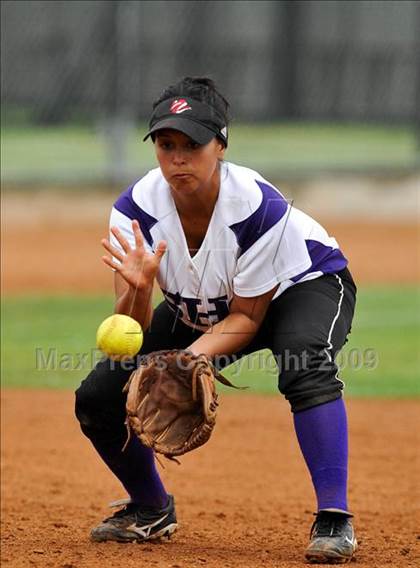 Thumbnail 2 in Santana vs University City (CIF SDS D3 Final) photogallery.