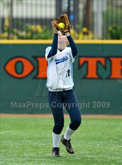 Thumbnail 3 in Santana vs University City (CIF SDS D3 Final) photogallery.