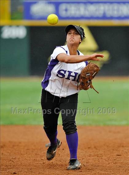 Thumbnail 1 in Santana vs University City (CIF SDS D3 Final) photogallery.