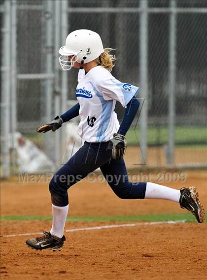 Thumbnail 3 in Santana vs University City (CIF SDS D3 Final) photogallery.