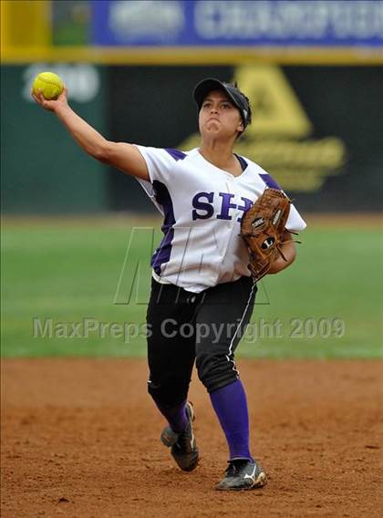 Thumbnail 3 in Santana vs University City (CIF SDS D3 Final) photogallery.