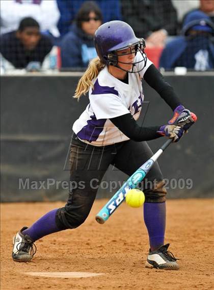 Thumbnail 3 in Santana vs University City (CIF SDS D3 Final) photogallery.