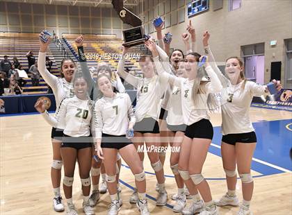 Thumbnail 1 in Los Gatos vs. Ontario Christian (CIF State D2 Final) photogallery.