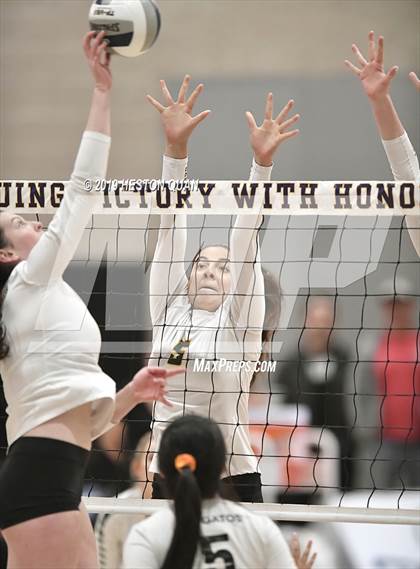 Thumbnail 3 in Los Gatos vs. Ontario Christian (CIF State D2 Final) photogallery.