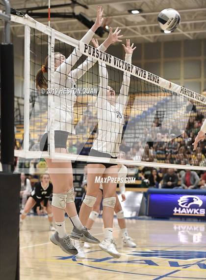 Thumbnail 2 in Los Gatos vs. Ontario Christian (CIF State D2 Final) photogallery.