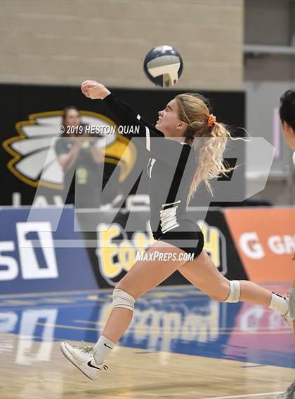 Thumbnail 2 in Los Gatos vs. Ontario Christian (CIF State D2 Final) photogallery.