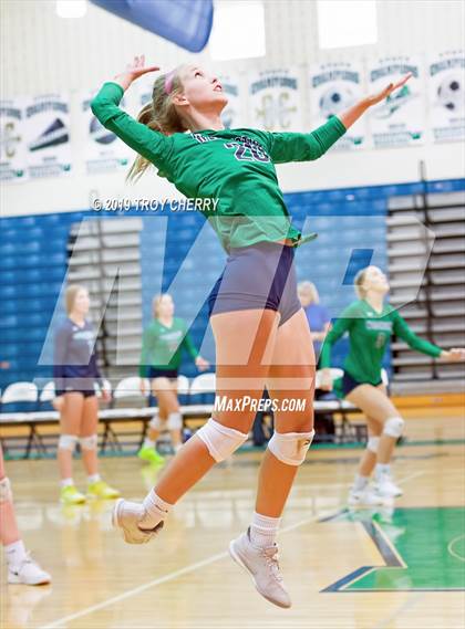 Thumbnail 2 in Weddington vs Carmel Christian photogallery.