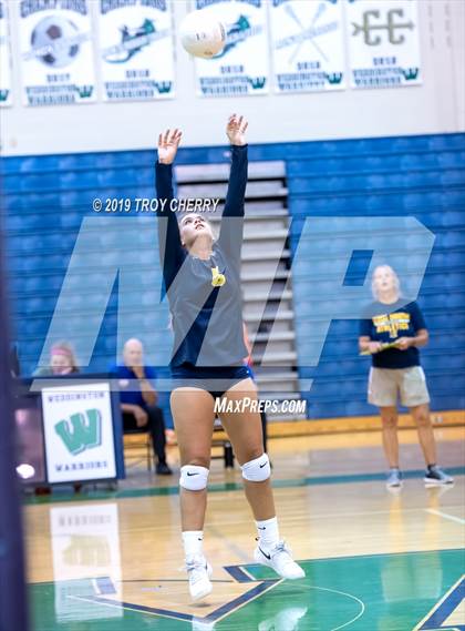 Thumbnail 3 in Weddington vs Carmel Christian photogallery.