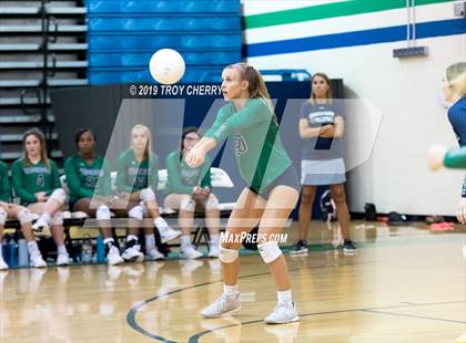 Thumbnail 2 in Weddington vs Carmel Christian photogallery.