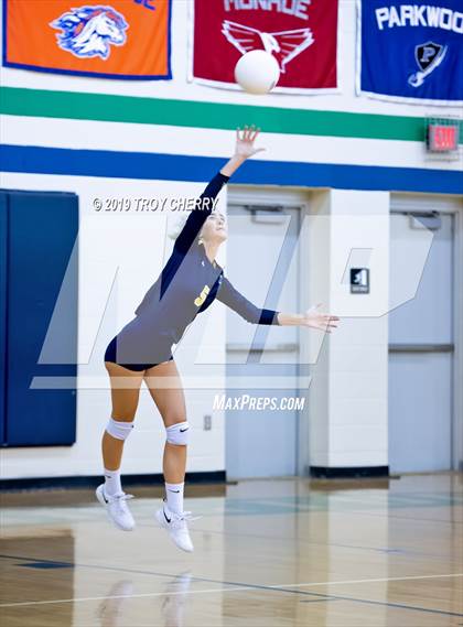 Thumbnail 3 in Weddington vs Carmel Christian photogallery.