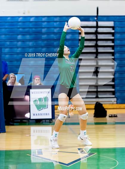 Thumbnail 3 in Weddington vs Carmel Christian photogallery.