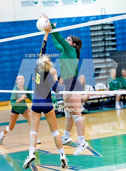 Thumbnail 2 in Weddington vs Carmel Christian photogallery.