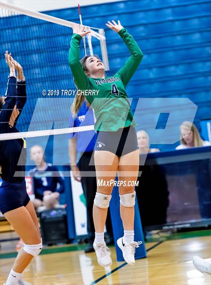 Thumbnail 1 in Weddington vs Carmel Christian photogallery.