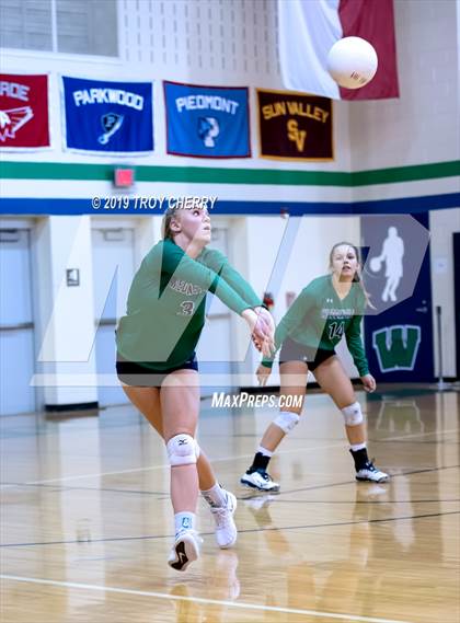 Thumbnail 3 in Weddington vs Carmel Christian photogallery.