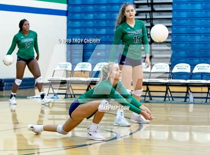 Thumbnail 2 in Weddington vs Carmel Christian photogallery.